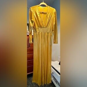 Elegant Gold Long Sleeve Jumpsuit-NWT-Size M